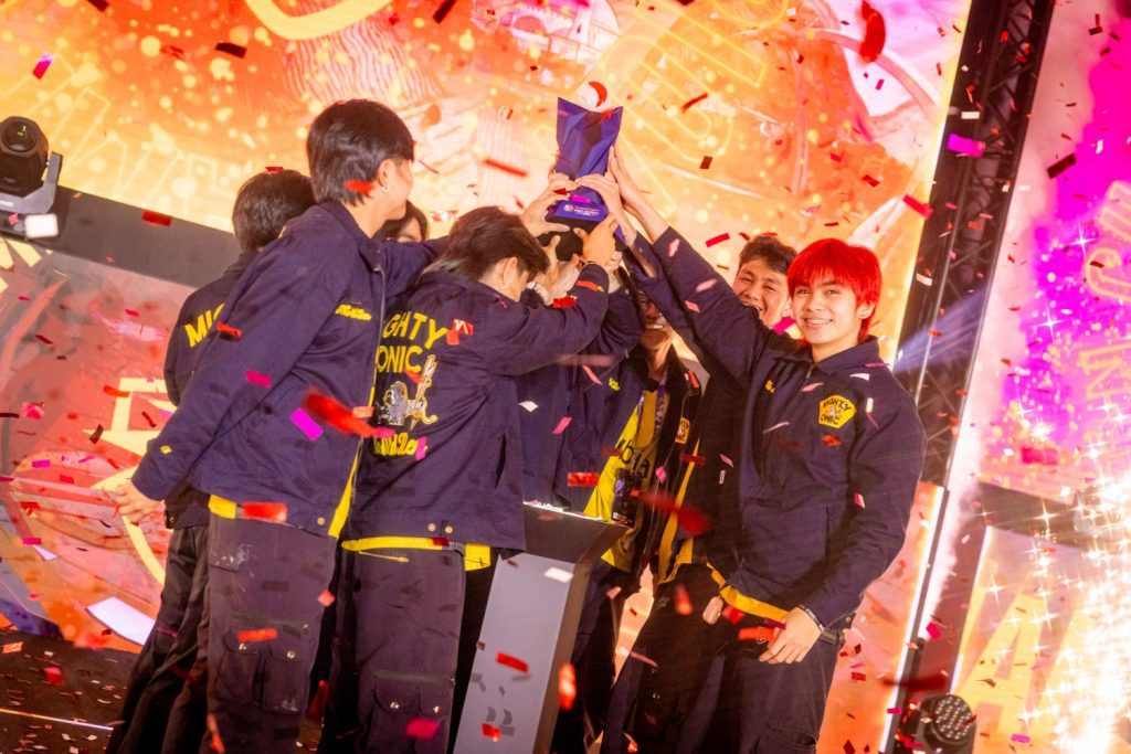 ONIC Philippines Dinobatkan Juara Snapdragon Pro Series Mobile Challenge Finals